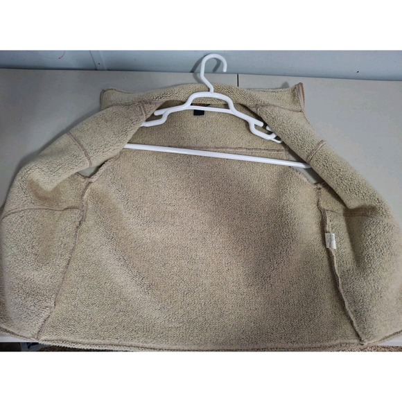 Woolrich Women's Vest Size Medium Sherpa Lined Faux Suede Tan Full Zip - Picture 8 of 9